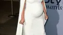 Sejak mengalami 2 kali melahirkan anak, berat badan Kim Kardashian makin bertambah. Ibu dua anak ini berniat melakukan diet demi turunkan berat badan. (AFP/Bintang.com)