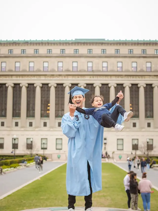 Randi Bachtiar suami Tasya Kamila wisuda S2 Columbia University (Foto oleh @haristjio, Sumber foto: Instagram randibachtiar)
