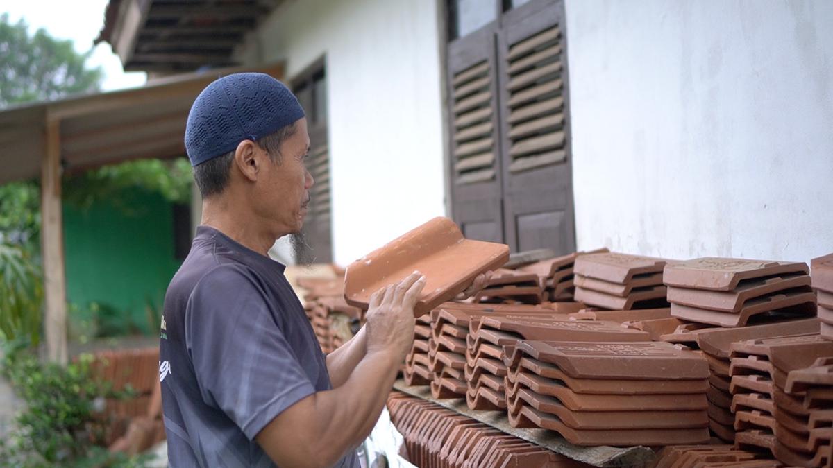 Program Gentengisasi Prabowo Bangkitkan Harapan Pengrajin Genteng