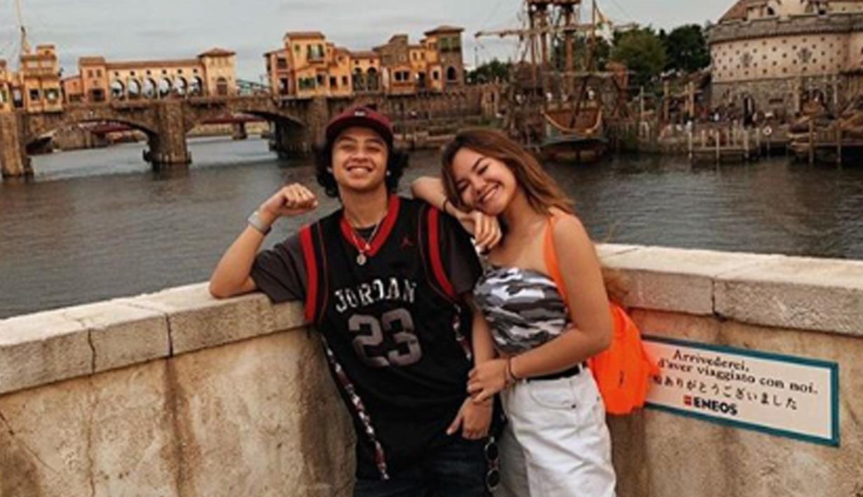 Foto Intip Gaya Pacaran Bastian Steel Dan Shafa Haris Showbiz Liputan6 Com