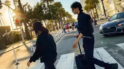 Rossa mulai mengunggah foto berada di Amerika Serikat sejak tanggal 8 Juli 2022 lalu. Tak diketahui pasti berapa lama pemilik album Hati yang Terpilih itu akan berada di Negeri Paman Sam. (Instagram/itsrossa910)