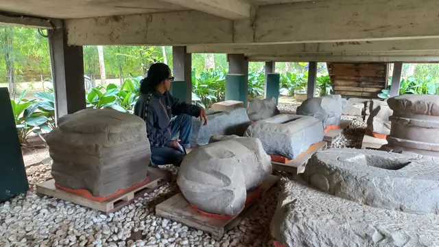 Benda Purbakala Candi Muaro Jambi