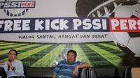 Direktur PT Gelora Trisula Semesta, Joko Driyono (kiri) saat hadir dalam diskusi Free Kick PSSI Pers dengan tema Plus Minus Penerapan Budgeting Cap untuk Sepak Bola Nasional. (Dok. PSSI Pers)