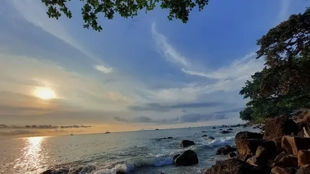 Pantai Batu Hideung, Pandeglang, Banten