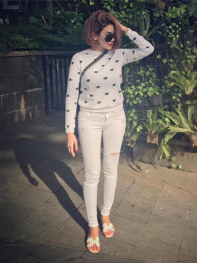 Nikita Mirzani Akhirnya Putuskan Berhijab - ShowBiz 