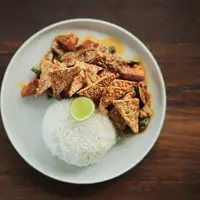 ilustrasi tempe goreng/Photo by Karl Janisse on Unsplash