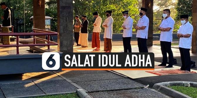VIDEO: Jokowi Salat Idul Adha di Istana Bogor Bersama Keluarga