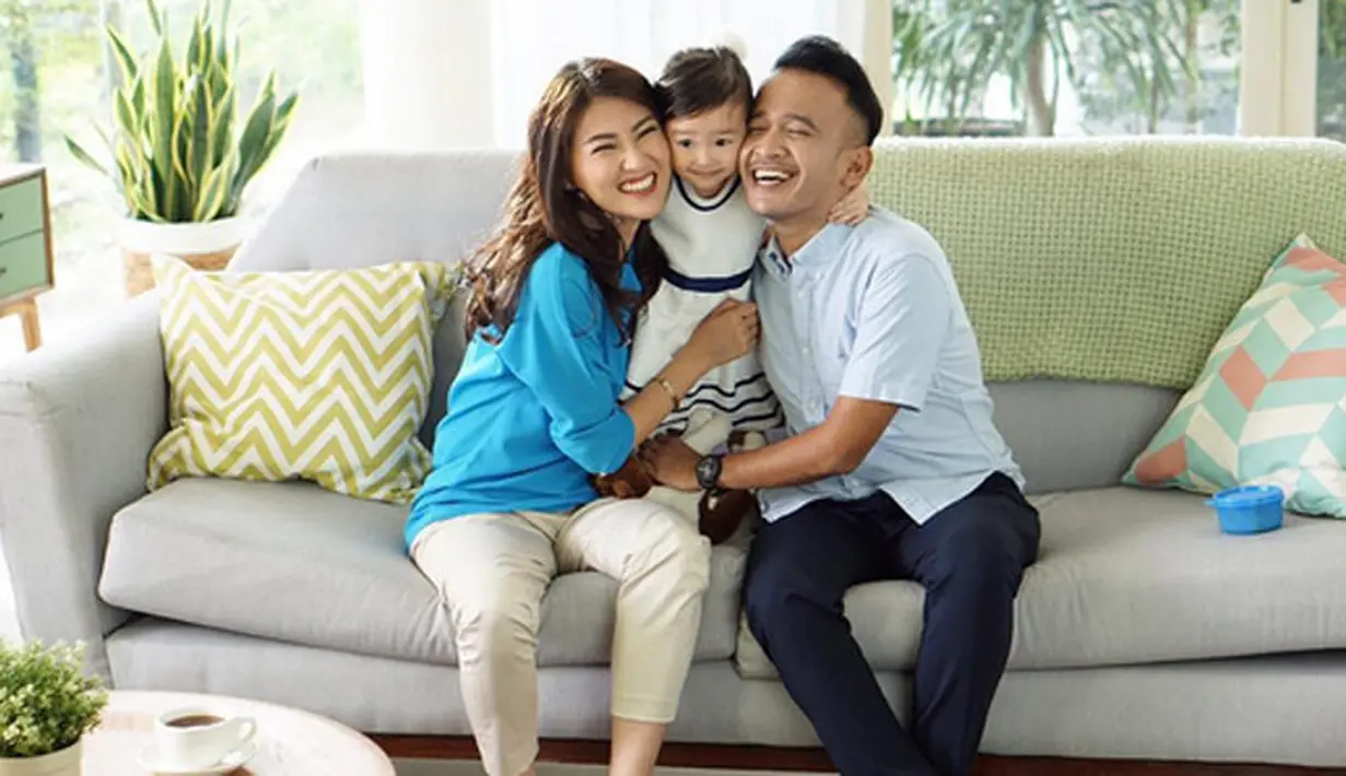 Memaknai usia pernikahan yang telah berjalan empat tahun, kedepan, Ruben Onsu dan Sarwendah Tan akan lebih berhati-hati. Pasangan ini juga berencana menambah momongan usai menjalani liburan tahun depan. (Instagram/sarwendah29)