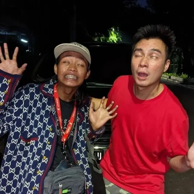 6 Momen Kedekatan Baim Wong dengan Bonge, Partner Acara Citayam Fashion Week