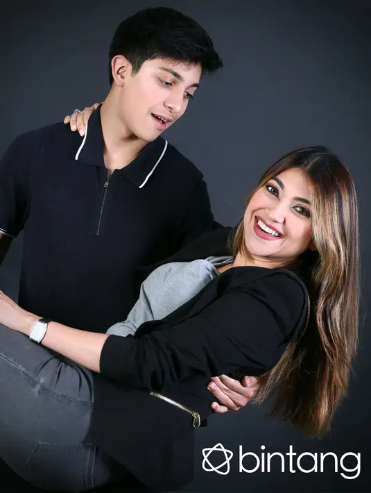 Foto-foto Eksklusif Sarah Azhari beserta putranya semata wayangnya Albany Ray, Fotografer: Febio Hernanto, Stylist: Indah Wulansari, Digital Imaging: Muhammad Iqbal Nurfajri/Bintang.com
