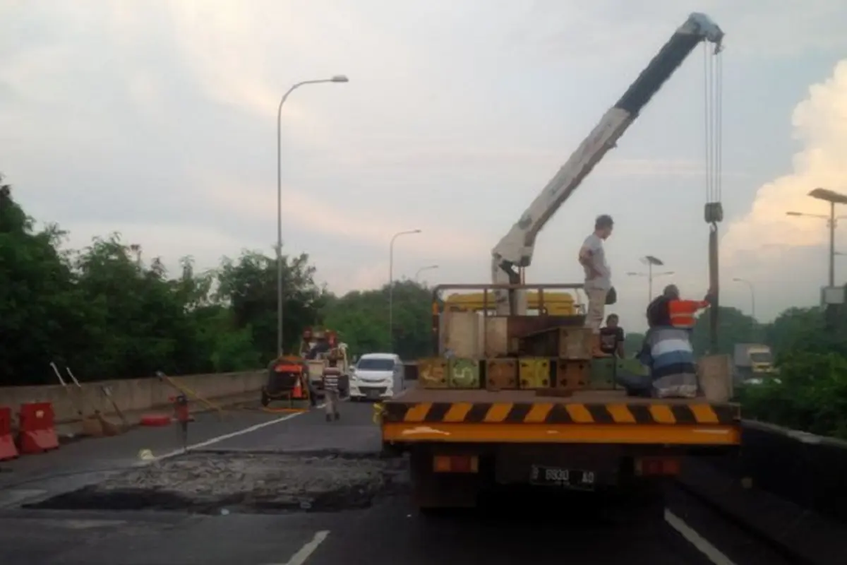 20160113-Tol Wiyoto Ditutup-Arus ke Bandara Soetta-Jakarta