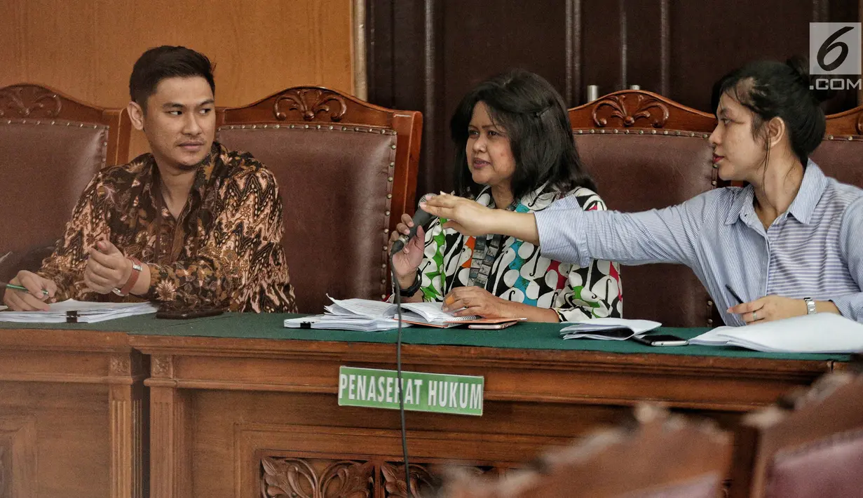 Tim kuasa hukum KPK mengikuti sidang praperadilan mantan Ketum PPP Romahurmuziy di PN Jakarta Selatan, Senin (6/5/2019). Sidang praperadilan ini adalah untuk membacakan permohonan atau gugatan yang sebelumnya diajukan Rommy usai ditetapkan sebagai tersangka oleh KPK. (Liputan6.com/Faizal Fanani)