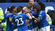 Everton baru saja melepas Richarlison ke Tottenham Hotspur menjelang bergulirnya musim 2022/2023. Penjualan striker asal Brasil tersebut menjadi salah satu 5 penjualan termahal Everton sepanjang sejarah yang seluruhnya melibatkan sesama klub Liga Inggris. Berikut daftar lengkapnya. (AFP/Paul Ellis)