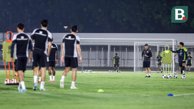 Foto: Baru Tiba di Tanah Air, Kevin Diks Langsung Geber Latihan Bersama Timnas Indonesia