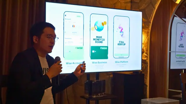 Cari layanan yang menawarkan kurs tengah