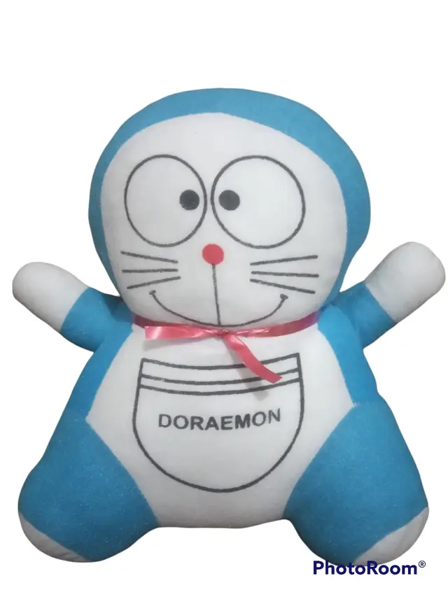 6 Bentuk Boneka Doraemon Ini Nyeleneh, Absurd Banget