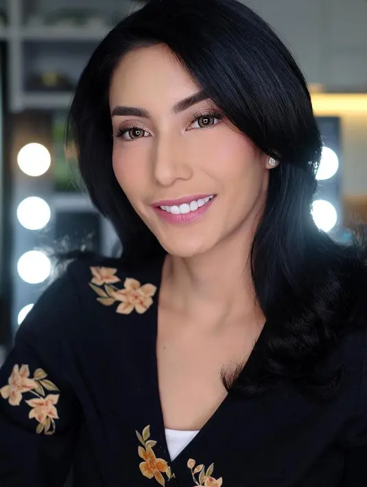 Tyas Mirasih (Instagram/tyasmirasih)