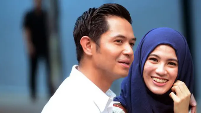 Dude Harlino - Alyssa Soebandono./Copyright KapanLagi.com/Muhammad Akrom Sukarya