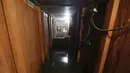 Polisi Meksiko menemukan terowongan yang digunakan raja narkoba "El Chapo" untuk melarikan diri dari penjara di Sinaloa, Meksiko, (11/1). " El Chapo " Guzman ditangkap kembali setelah 6 bulan kabur dari penjara. (REUTERS / Edgard Garrido)