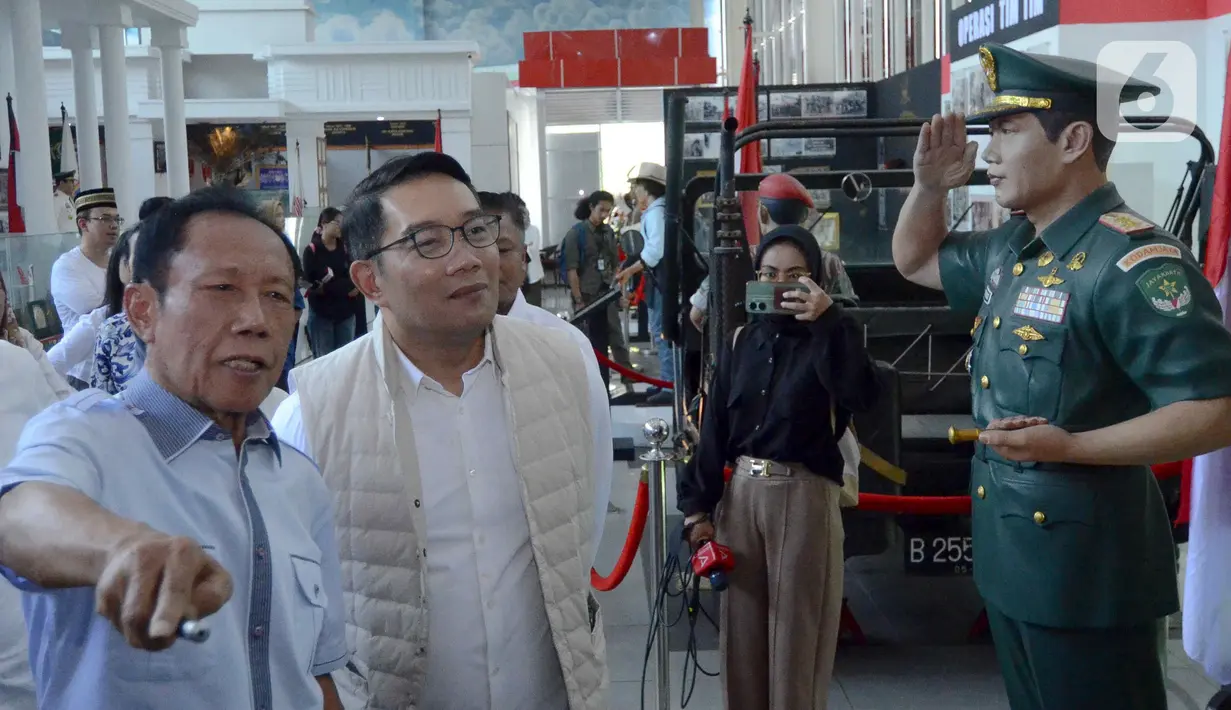 Di kunjungannya ini, Ridwan Kamil-Suswono juga membawa harapan bisa mendapat dukungan dari Sutiyoso. (Liputan6.com/Herman Zakharia)