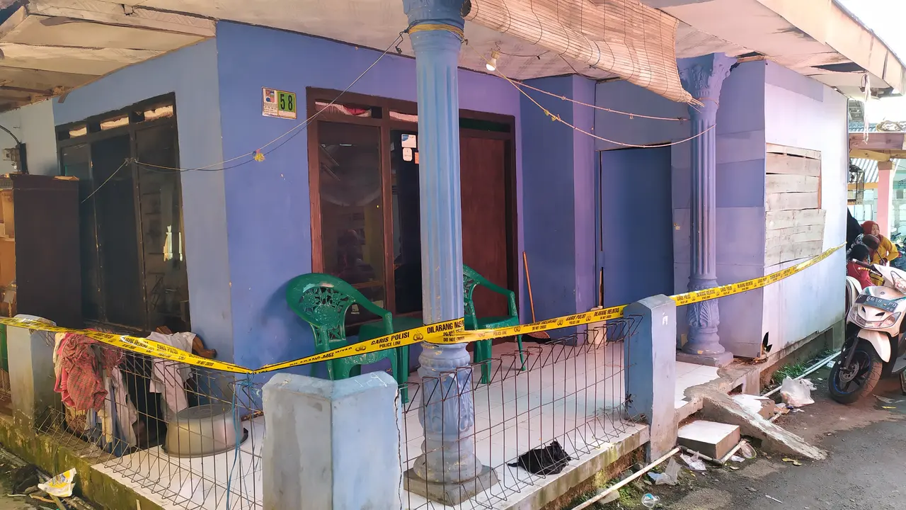 Pemuda Tusuk Adiknya Hingga Tewas di Bogor Diduga Stres