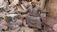 Pria di Suriah masih bertahan setelah tertimpa reruntuhan bangunan (Reuters)
