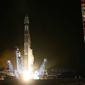 Roket peluncuran Soyuz-2.1v membawa satelit pengintai militer Rusia ke orbit Bumi. Peluncuran dilaksanakan dari Plesetsk Cosmodrome pada 25 November 2019, kata Kementerian Pertahanan Rusia (kredit: Roscosmos)