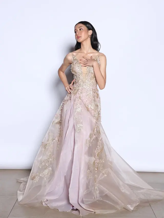 Keisya Levronka (https://www.instagram.com/p/CYoRZ3lFBBK/)