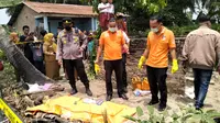 Cium Bau Busuk saat Hendak Sahur, Warga Temukan Jasad Wanita Terkubur di Tumpukan Sampah