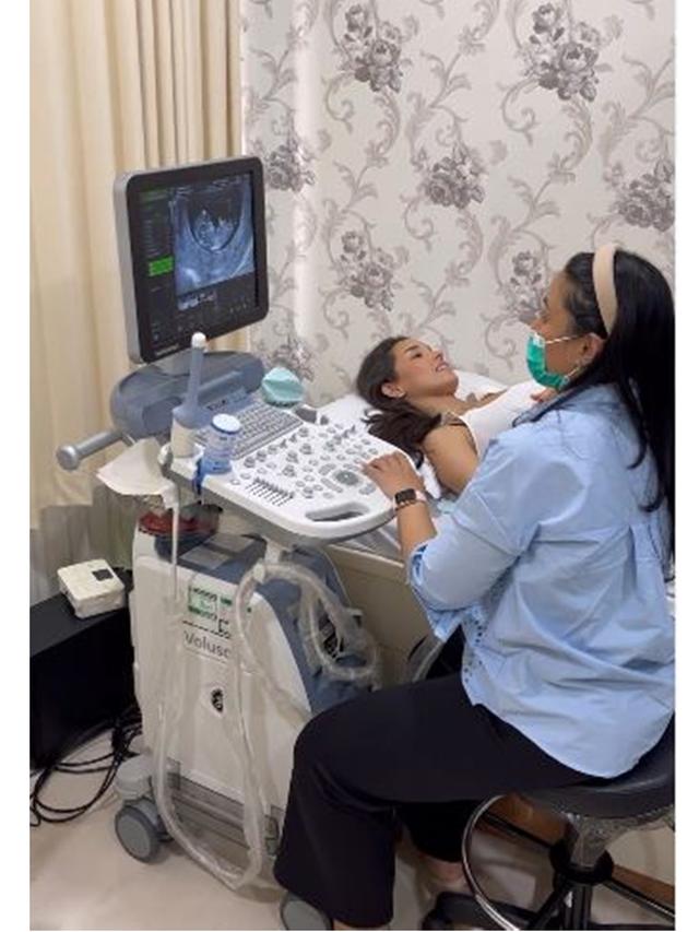 6 Potret Vanessa Lima Umumkan Hamil Anak Kedua, Jessica Iskandar Ikut Senang