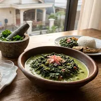 Resep Daun Ubi Tumbuk Khas Medan (AI Generated)