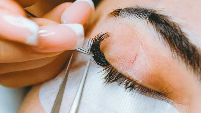 Cluster Lashes