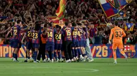 Barcelona Berduel Dengan Bayern untuk Angkut Bek Man City Ini