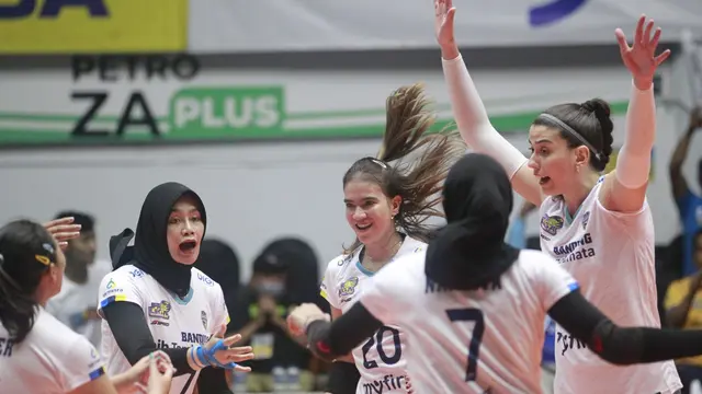 Gresik Petrokimia Pupuk Indonesia Vs Bandung BJB Tandamata