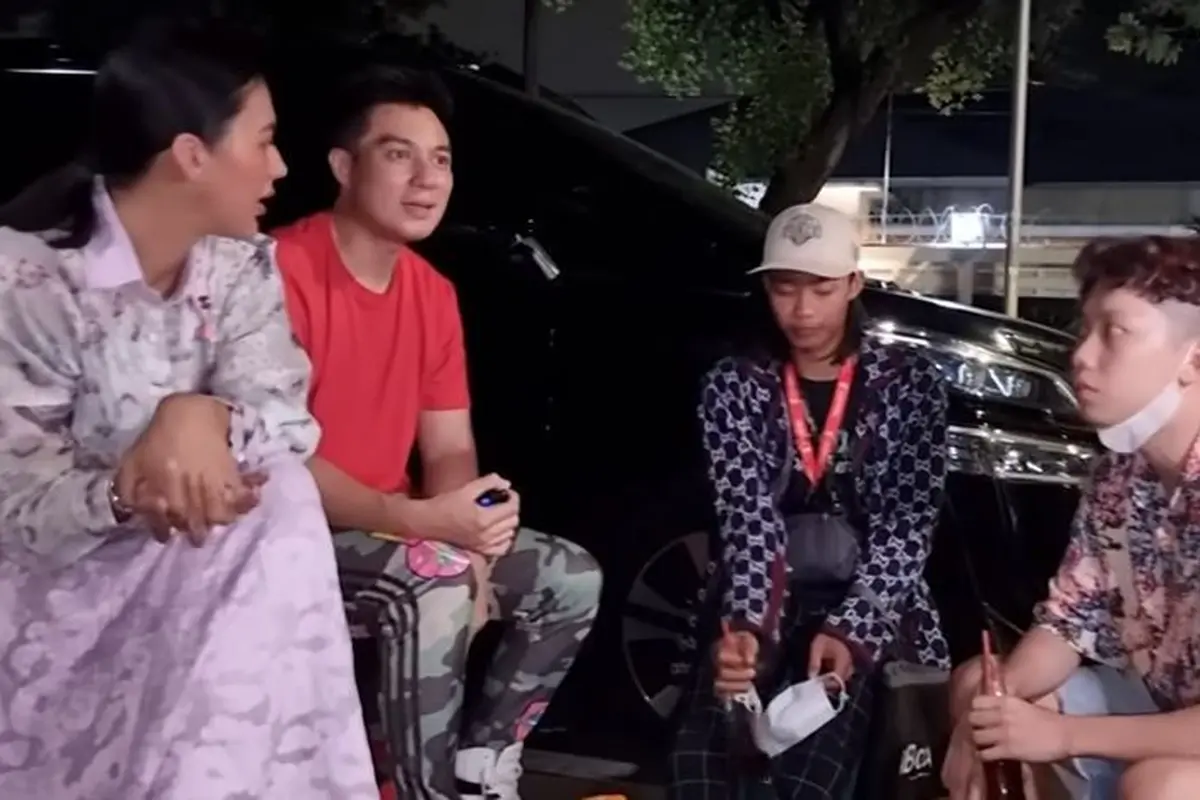 6 Momen Kedekatan Baim Wong dengan Bonge, Partner Acara Citayam Fashion Week