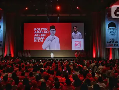 Ketua Umum Partai Solidaritas Indonesia (PSI) Kaesang Pangarep memberikan pidato politik pertamanya dalam acara Kopi Darat Nasional Deklarasi Sikap Politik PSI di Jakarta, Senin (25/9/2023). (Liputan6.com/Angga Yuniar)