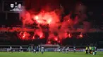 Laga panas tersaji di Grup C Piala Presiden 2022 antara tuan rumah Persib Bandung menghadapi juara BRI Liga 1 musim lalu, Bali United di Stadion Gelora Bandung Lautan Api (GBLA), Minggu (12/6/2022). Laga yang sempat terhenti akibat adanya suar dari tribun penonton ini berakhir imbang 1-1. Gol Bali United dicetak oleh eks Persija, Novri Setiawan di menit ke-4, sementara Persib baru bisa menyamakan skor di menit ke-79 via David da Silva. (Bola.com/Bagaskara Lazuardi)