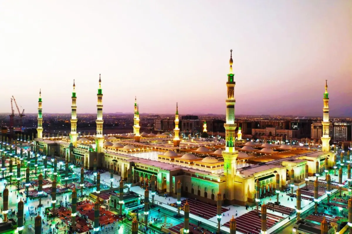Masjid Nabawi di Madinah. MCH