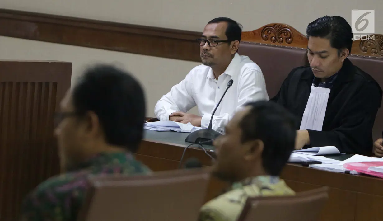 Terdakwa kasus dugaan suap seleksi pengisian jabatan pimpinan tinggi di Kemenag, Haris Hasanuddin saat menjalani sidang lanjutan di Pengadilan Tipikor, Jakarta, Rabu (19/6/2019). Sidang beragendakan mendengarkan keterangan saksi yang dihadirkan JPU KPK. (Liputan6.com/Helmi Fithriansyah)