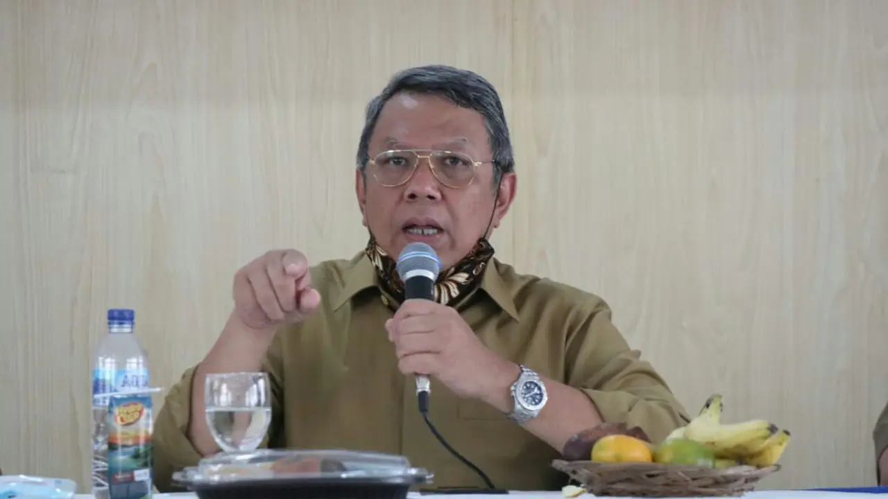 bakal calon wali kota petahana, Benyamin Davnie