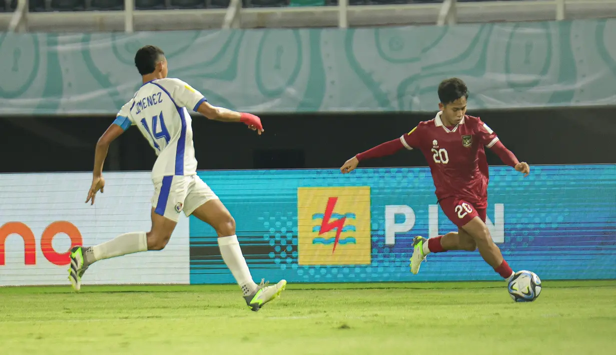 Timnas U-17 Indonesia kemudian menyamakan kedudukan melalui Arkhan Kaka di awal babak kedua. (Doc. LOC WCU17/NFL)