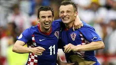 Croatian Ivica Olic celebrates with Darijo Srna after scoring goal during Euro 2008 Group B match Croatia vs. Germany on June 12, 2008 at Woerthersee-Stadion in Klagenfurt, Austria. AFP PHOTO/TORSTEN SILZ