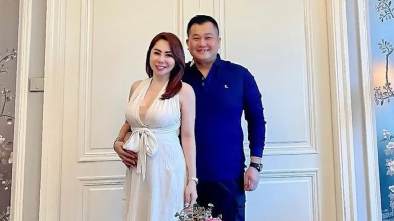 [Fimela] Femmy Permatasari dan Alfons Martinus Purnomo