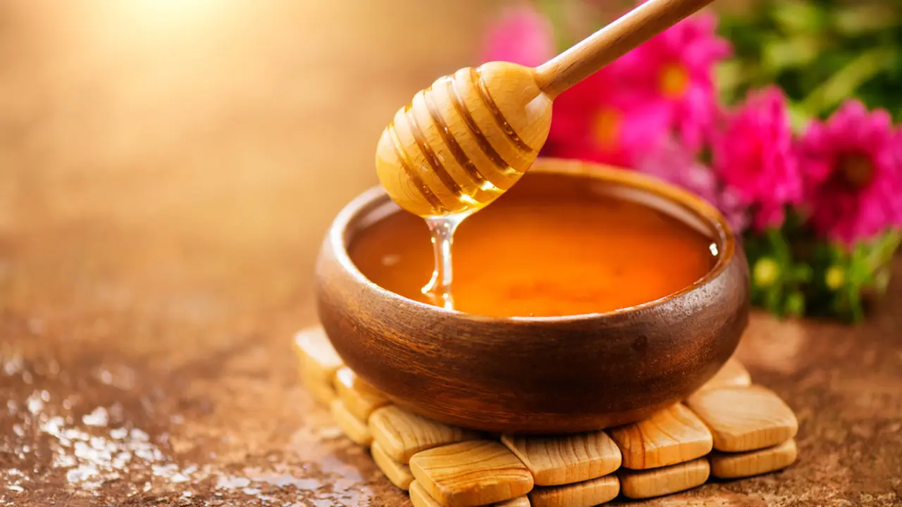 Bukan Manis Abal-Abal, Sirup Indofood Freis Mengandung Madu yang Nikmat dan Kaya Manfaat bagi Tubuh