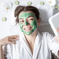 Manfaat dari ekstrak rumput laut pada produk skin care (Credit: Freepik/pvproductions)