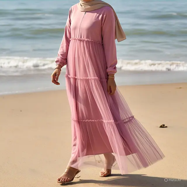 Dress Maxi Pink dengan Aksen Plisket