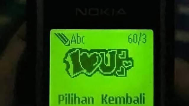 9 SMS Alay Nyatakan Cinta Ini Bikin Nostalgia, Bikin Senyum
