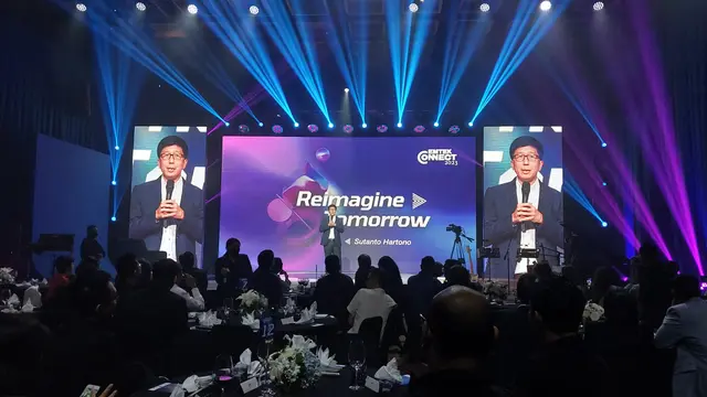 Managing Director PT Elang Mahkota Teknologi Tbk atay Emtek, Sutanto Hartono dalam acara Emtek Connect 2023, di SCTV Tower, Senayan City, Jakarta, Rabu (1/2/2023).