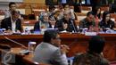 Suasana Rapat Dengar Pendapat (RDP) antara Komisi Kejaksaan dengan Komisi I DPR RI di Kompleks Parlemen, Senayan, Jakarta, Senin (18/4/2016). (Liputan6.com/Johan Tallo)