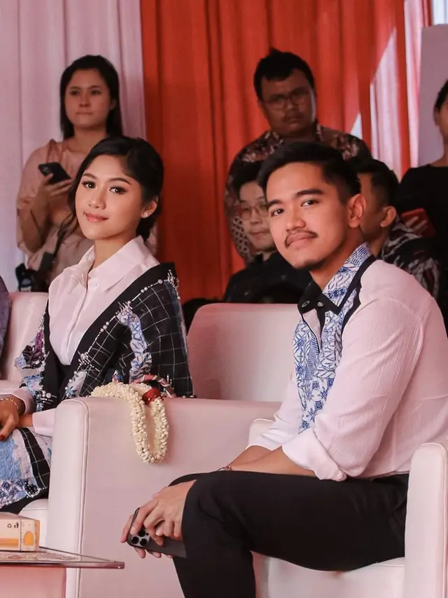 Tulis Pesan Romantis, Ini 6 Potret Kaesang Pangarep yang Selalu Didampingi Erina Gudono